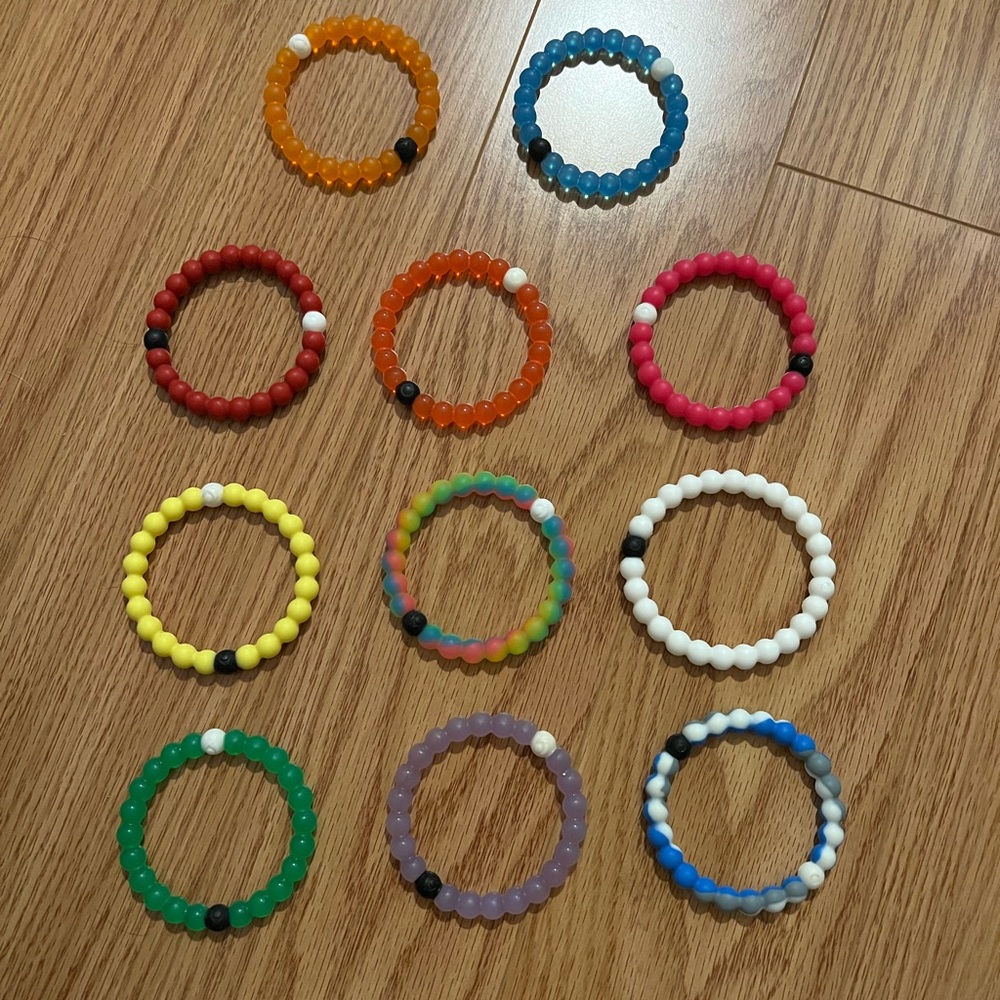 Lokai bracelet set with Lokai Pact